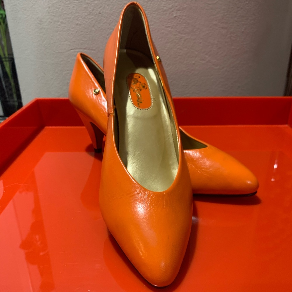 Vintage orange John Romain heels Size 7 “Cathy” style